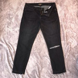 Lucky Brand - Lovita Capris - Size 31